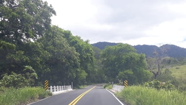 Restauração do pavimento na rodovia BA.270.