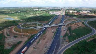 Execução de viaduto para interseção da Avenida Noide Cerqueira.