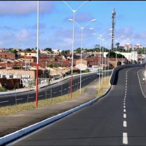 Implantação de Pavimentação em Vias Públicas Urbanas.- Feira de Santana.