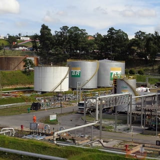 Implantação no sistema de óleo diesel nos tanques – Betim TEBET.