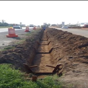 Construção de vias de acesso as quadras M e N do CIS no Núcleo da BR-324.